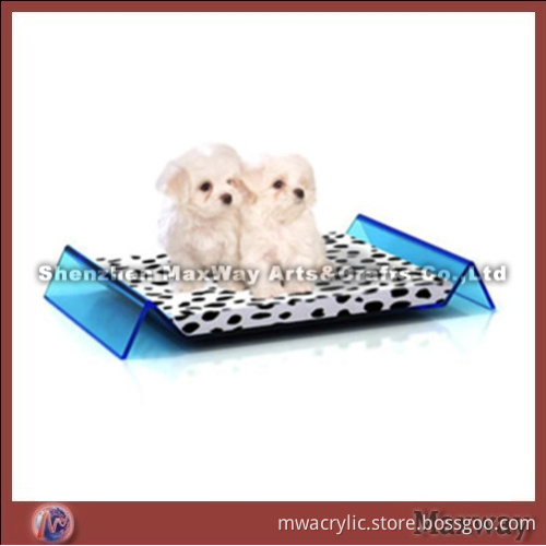 Modern M-Shaped Acrylic Pet Dog Bed